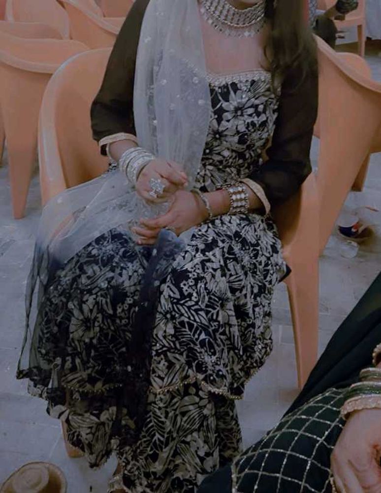 beautiful sarara suit