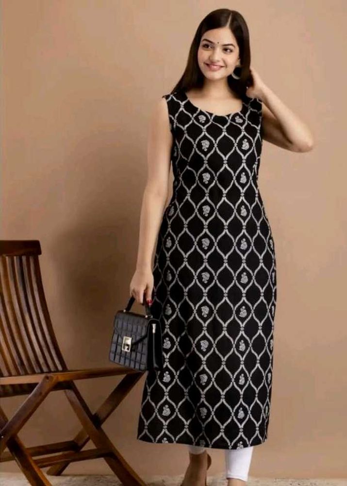 Black &amp; White Patterned Kurti Set