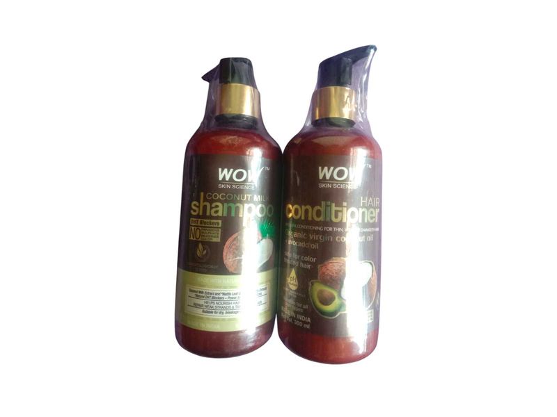 WOW sKIN sCIENCE COCONUT MILK sHAMPOO + Conditione