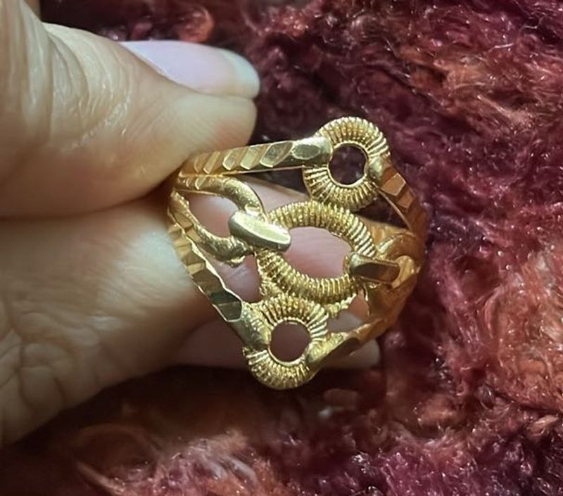 Unique Vintage Gold Ring