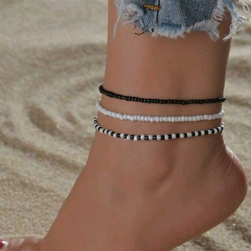 Beaded Anklet Set🖤🤍