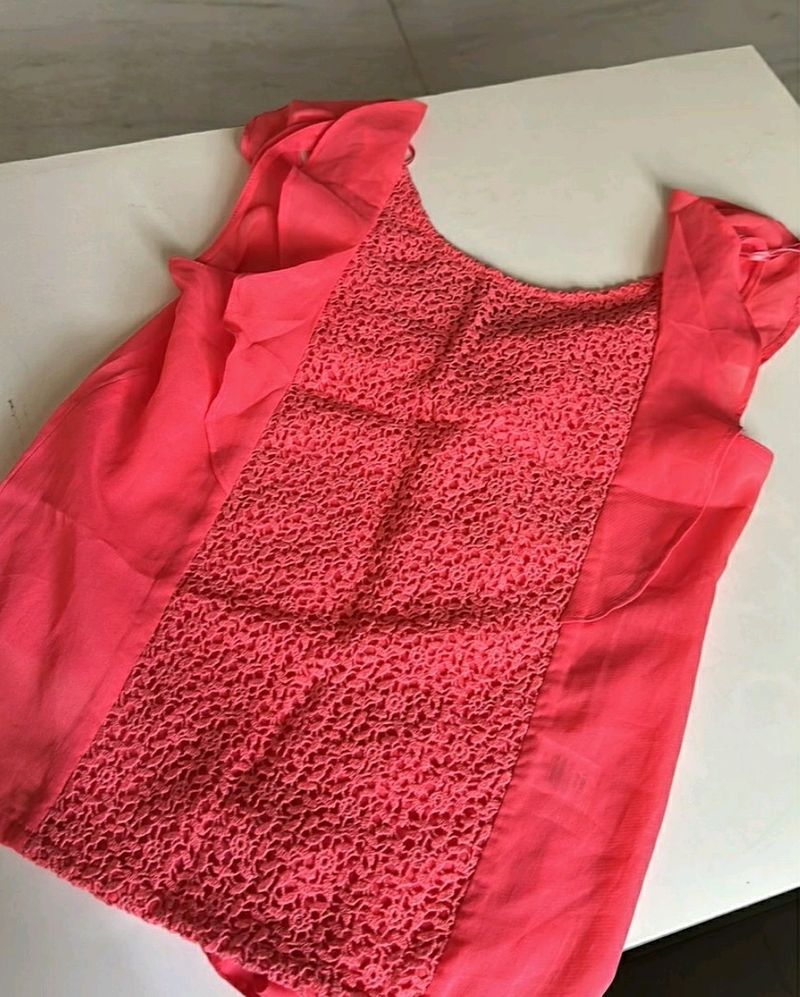 Sleevless Peach Colour Crochet Top😍