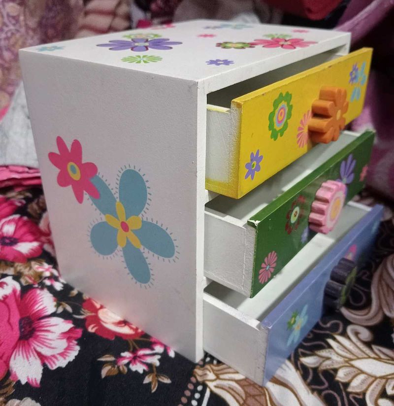 Cute Floral Drawer Organizer