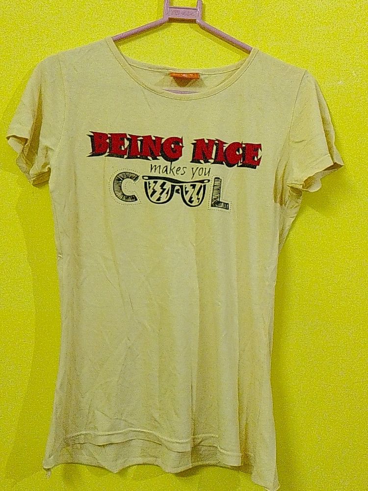 Siria&#39;s Dyson ,XL Girls Yellow Printed T Shirt