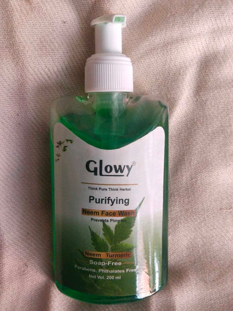 Glowy Purifying Neem Face Wash
