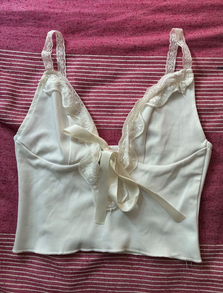 Newme Lace-Trimmed Top