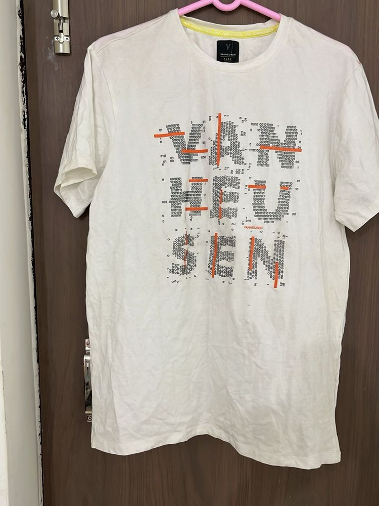 Van Heusen Graphic Print Tee Totally New
