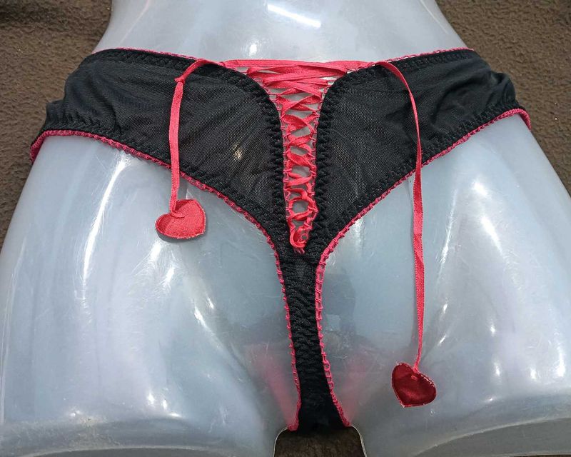 Black &amp; Pink Panties 28 hot🔥