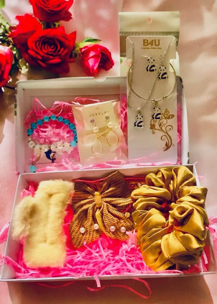 Accessory Gift Box - Hair &amp; Jewellery Birthday