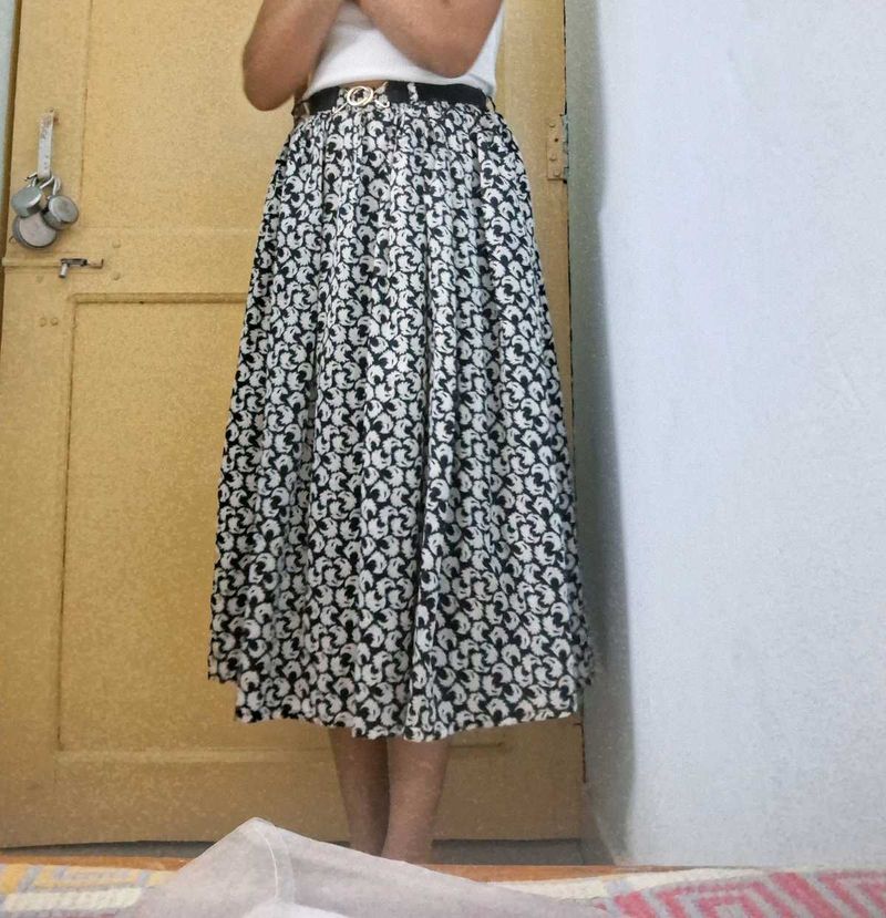 Patterned Midi Skirt
