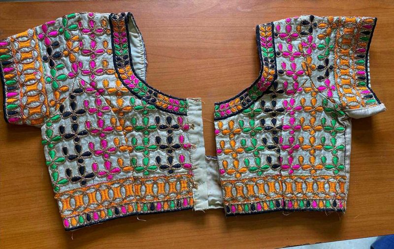 ❤Embroidered Blouse❤