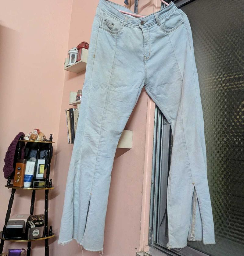 Light Wash Flared Jeans