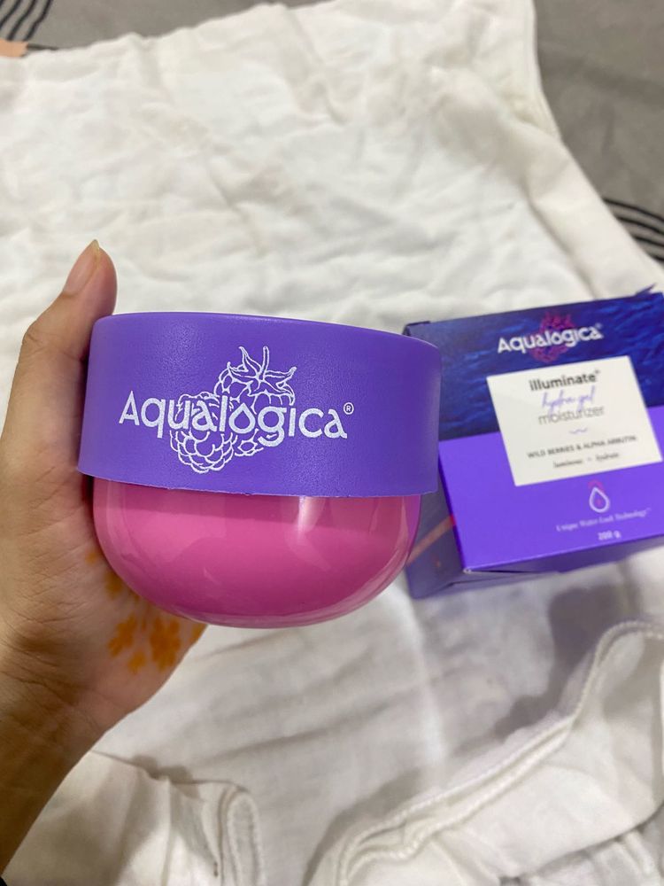 Aqualogica Illuminate Moisturizer