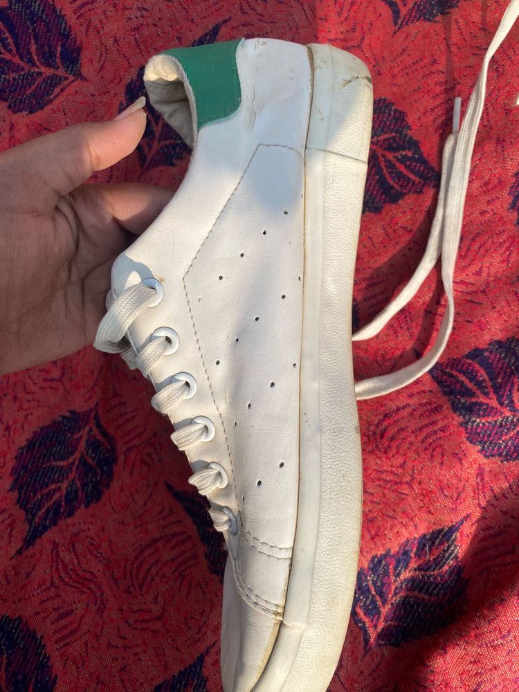 Since Tered White Colour Sneaker