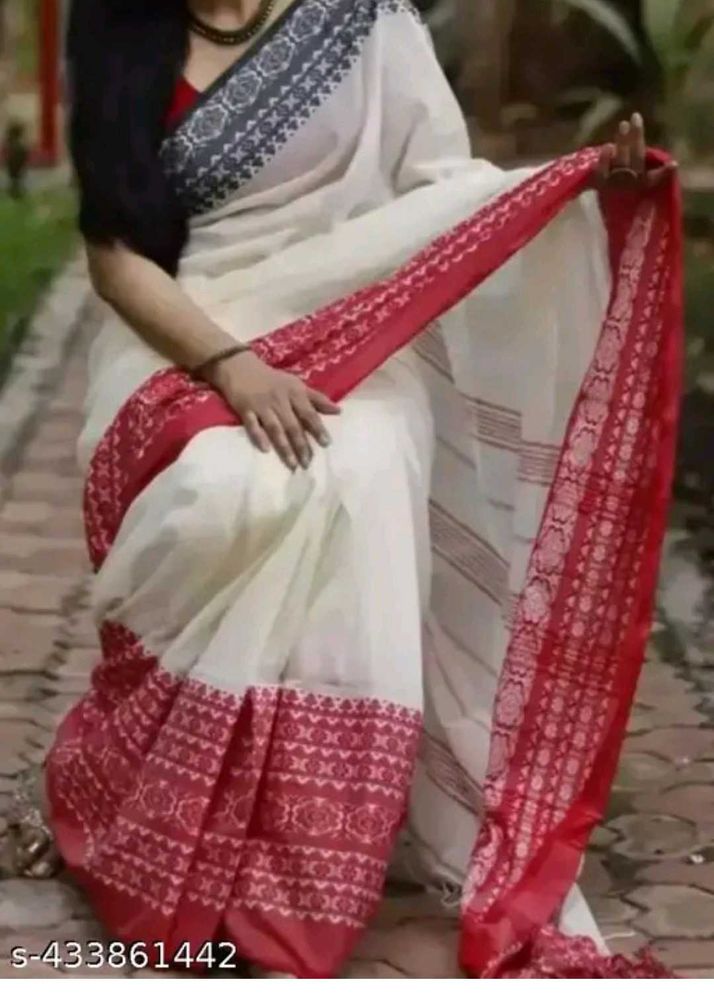 Begumpuri Khadi Cotton Red Black Saree