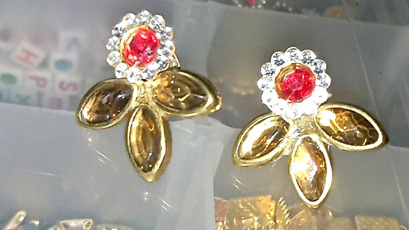 2 Pair Rad🌹 Stone Tops