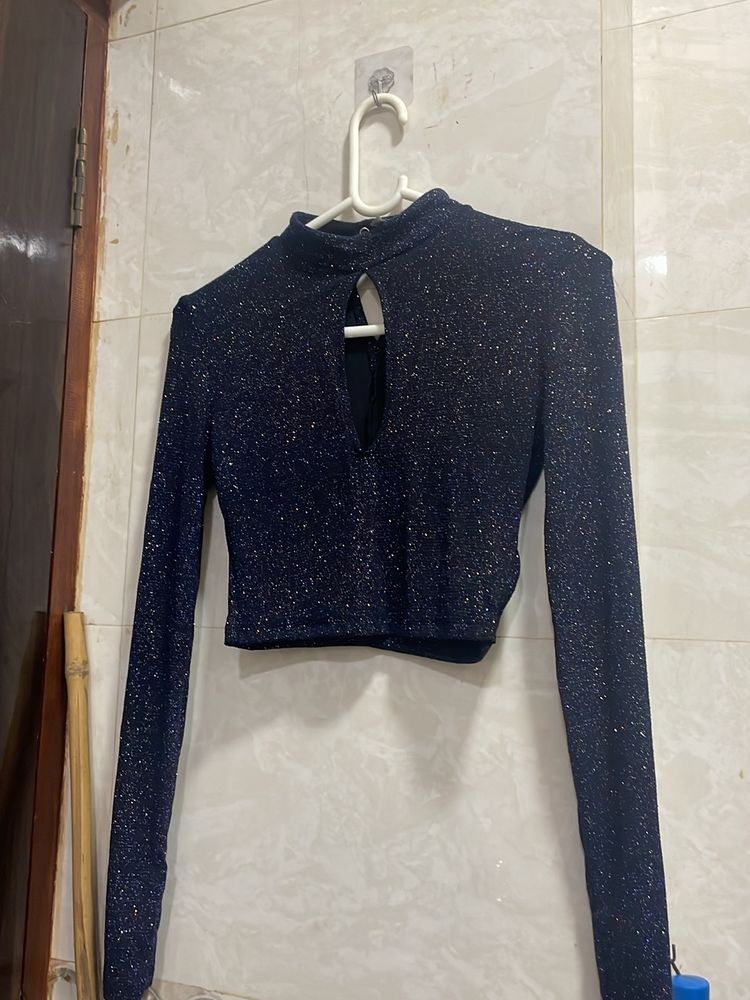 H&amp;m 2 Top Party Ware stretchable