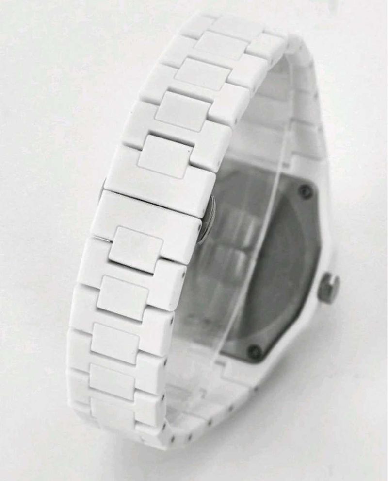 Stylish White Ceramic Watch