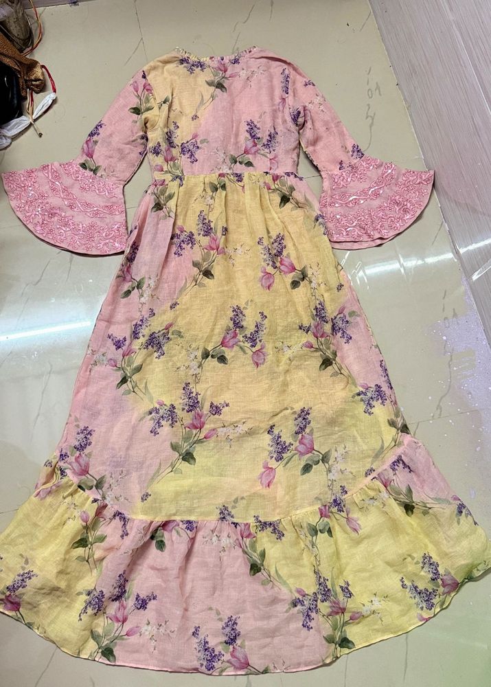 beautiful floral gown🦋💕