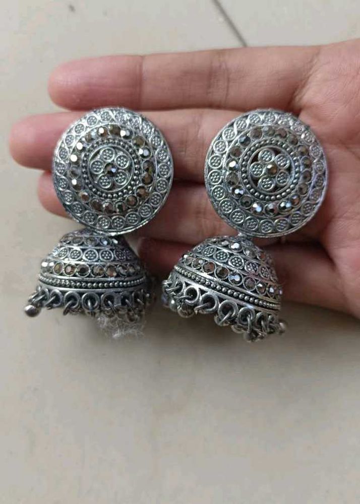 Silver Jhumka Earrings