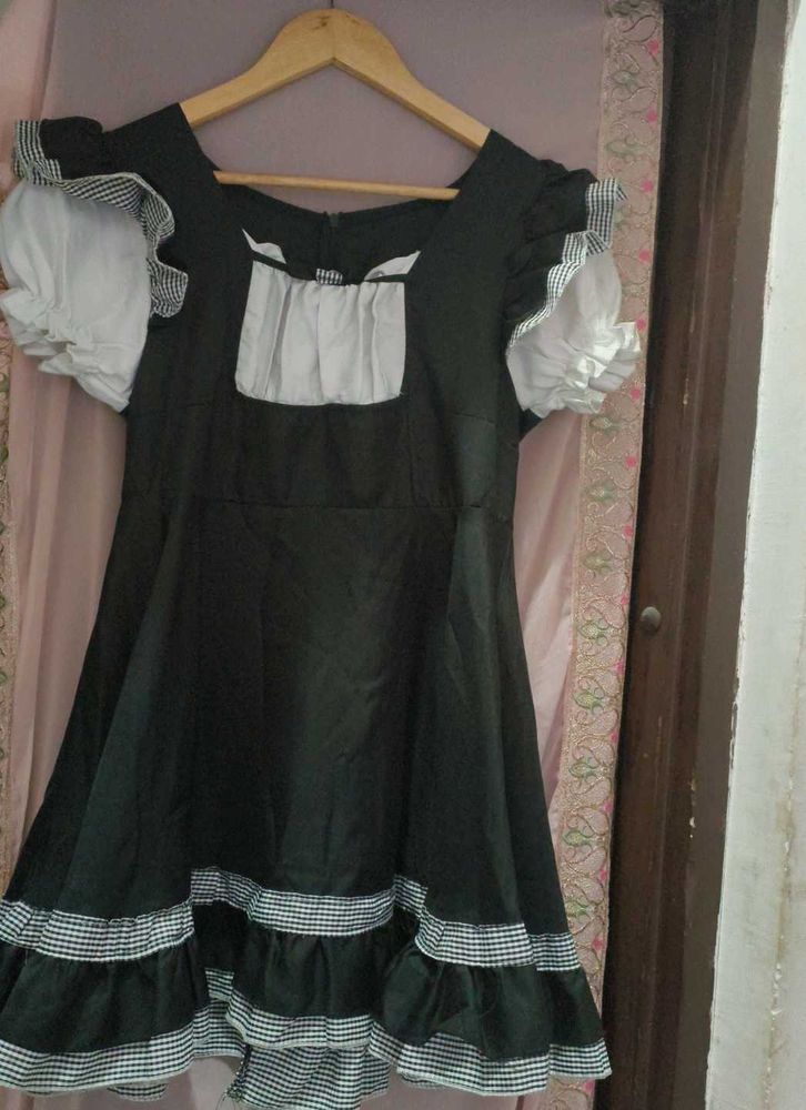 Cute Maid Cosplay Dress black and white