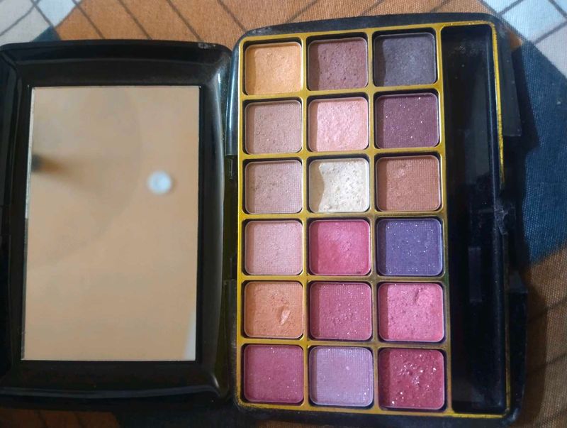 Eyeshadow Palette
