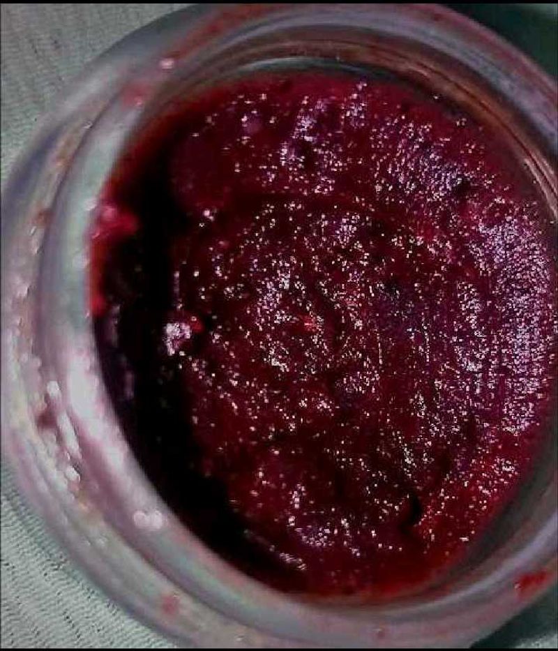 Beetroot Lipbalm For Soft n Pinkish Glow