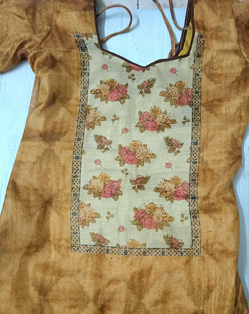 Kurta Set.