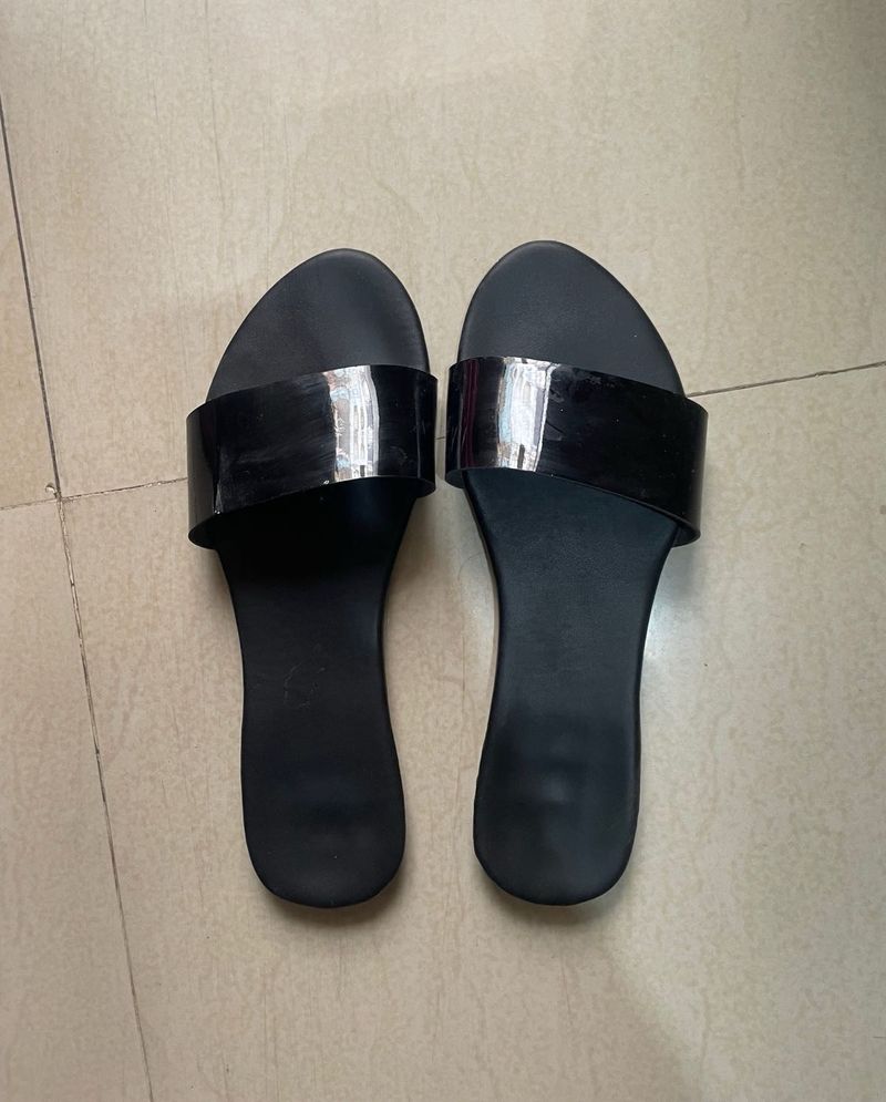 Chic Black Slides