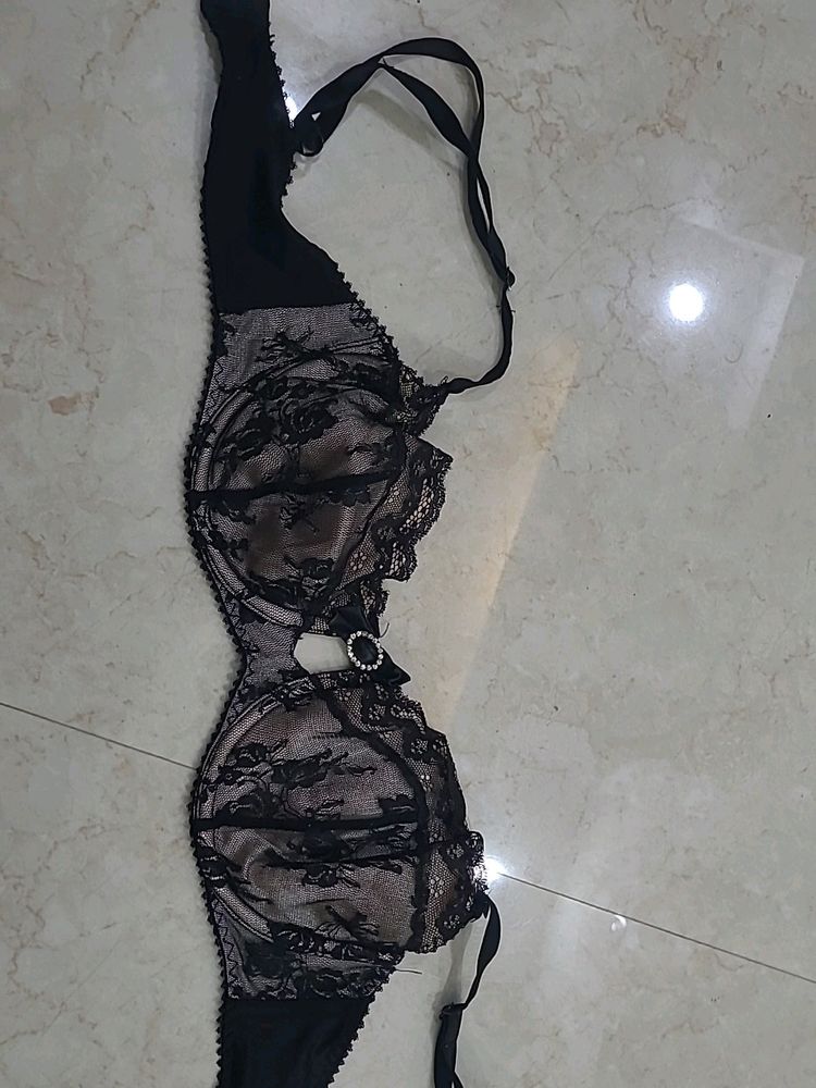 Another Beautiful Net &amp; Padded Underwired Bra.