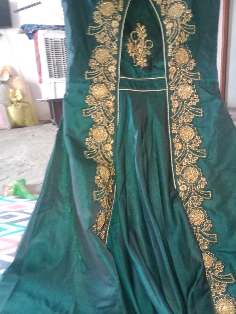 Elegant Green Ethnic Gown