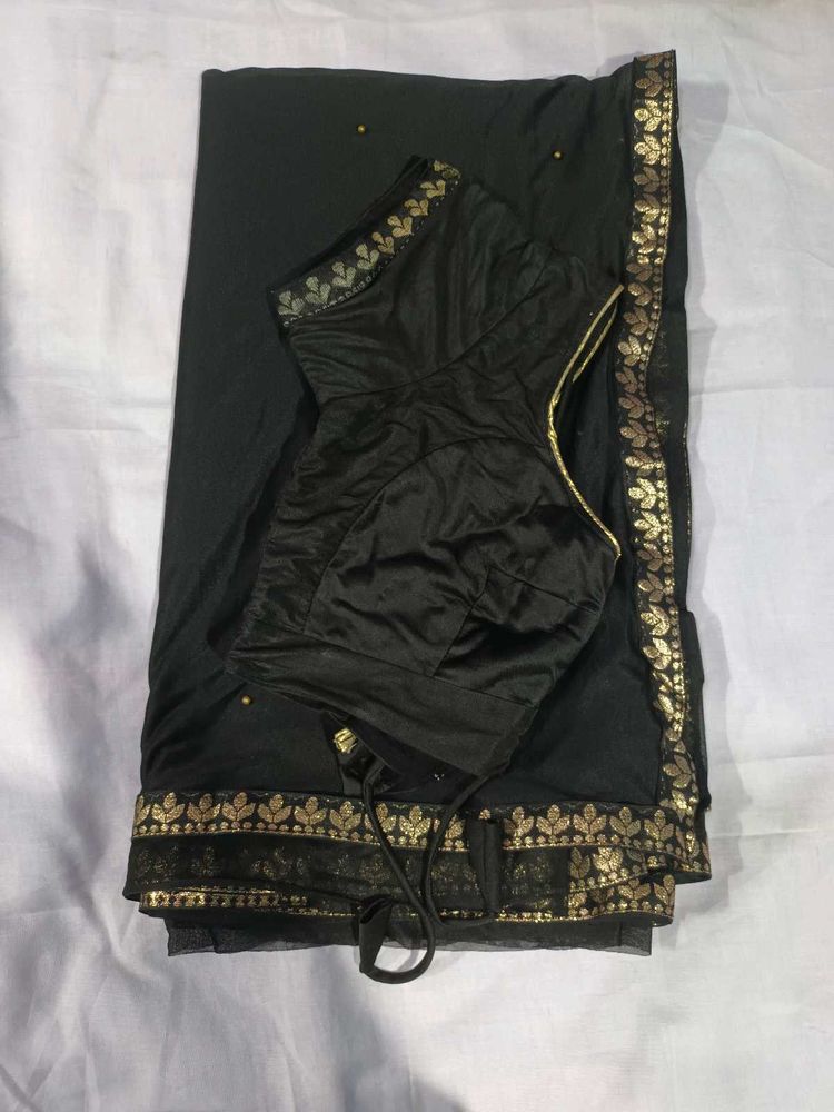 Elegant Black Saree with Blouse
