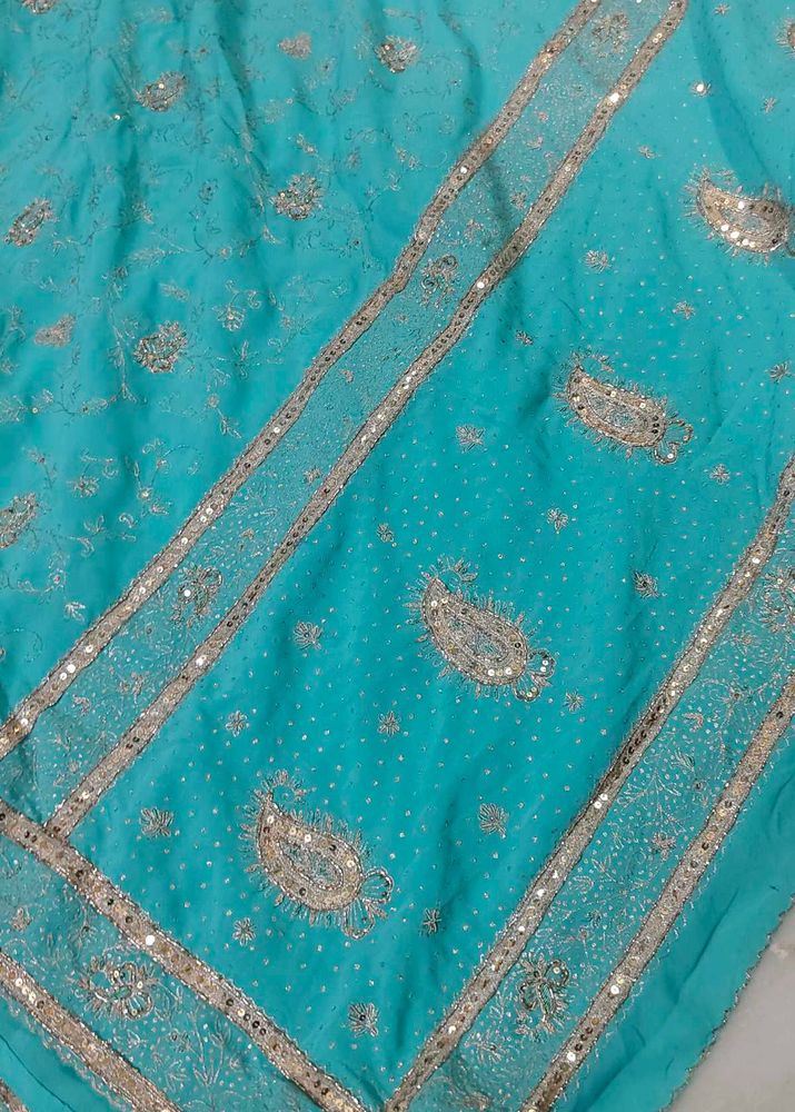fully aari tari work saree , 😍