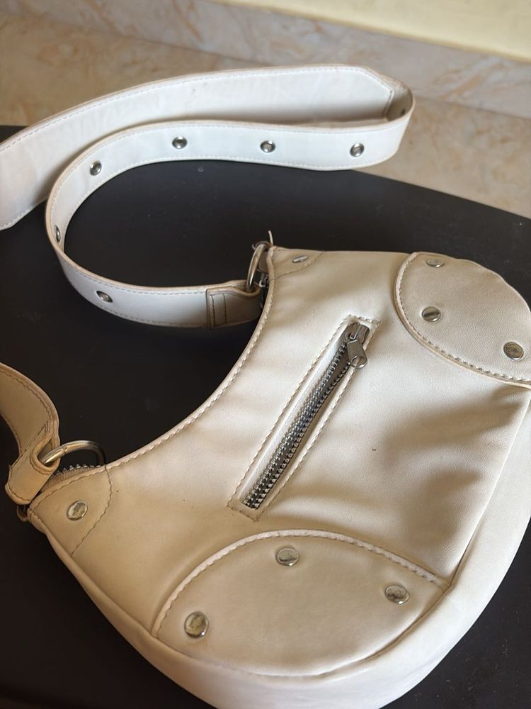 H&amp;m White Sling Bag