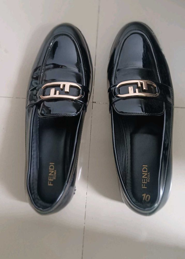 Chic Fendi Loafers
