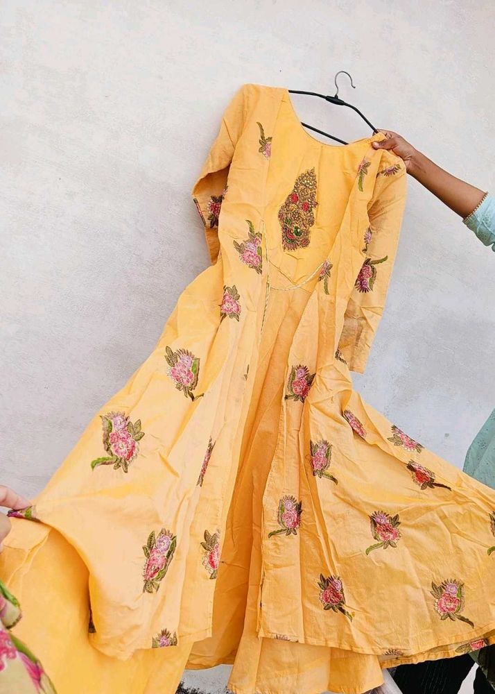 Floral Anarkali gown Set