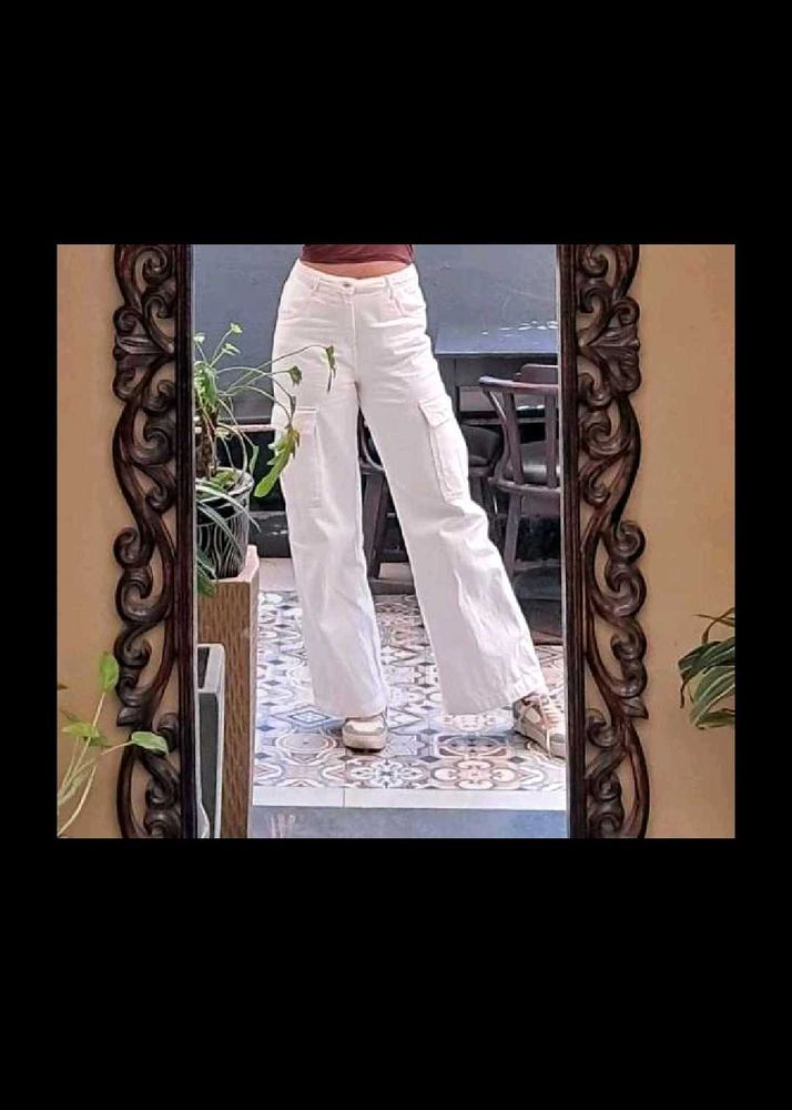 OUTRYT White Cargo Jeans