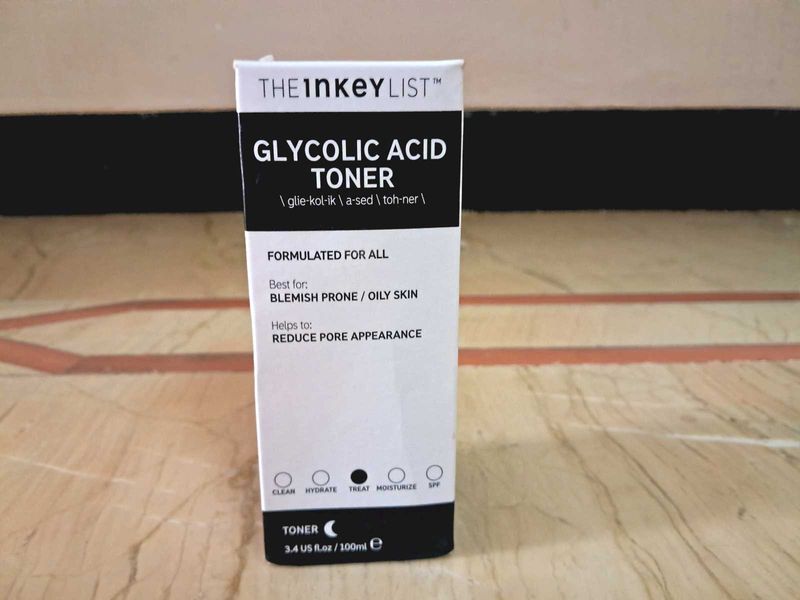 Glycolic Acid Toner The INKEY List Reduce pore