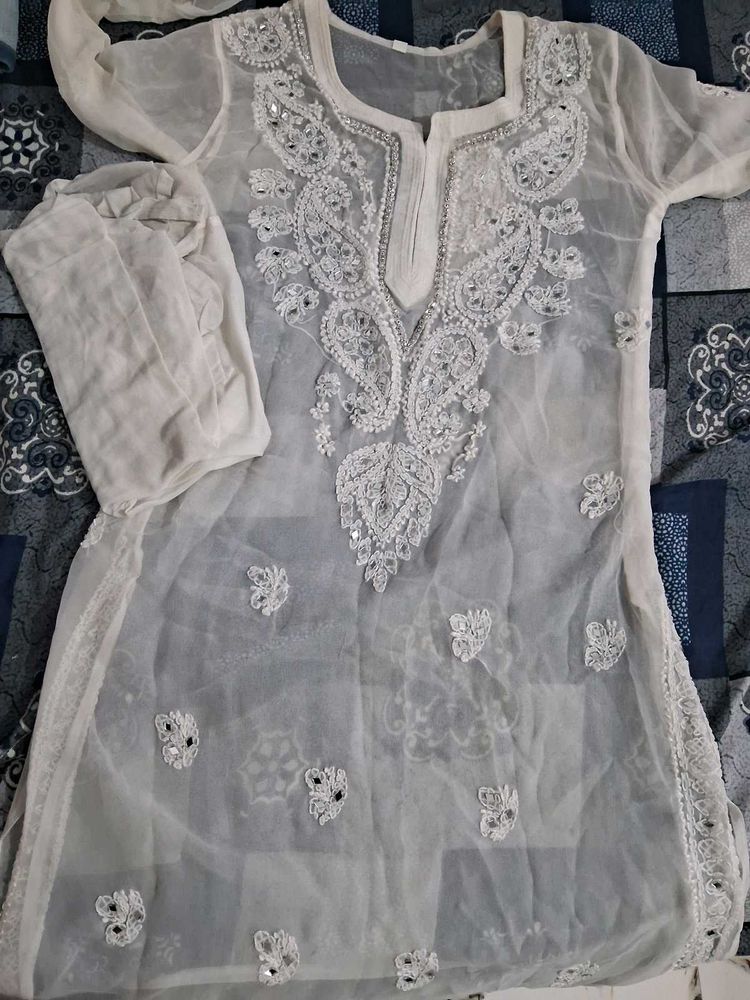 Chikankari Kurti Like New