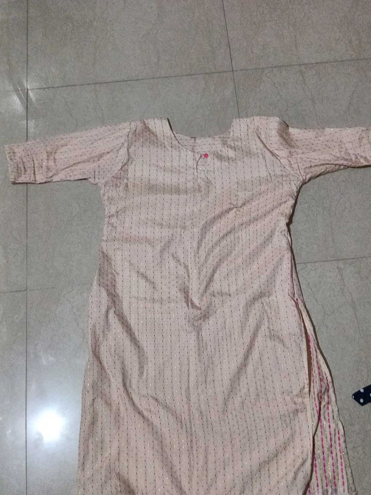 Elegant Women&#39;s Kurta