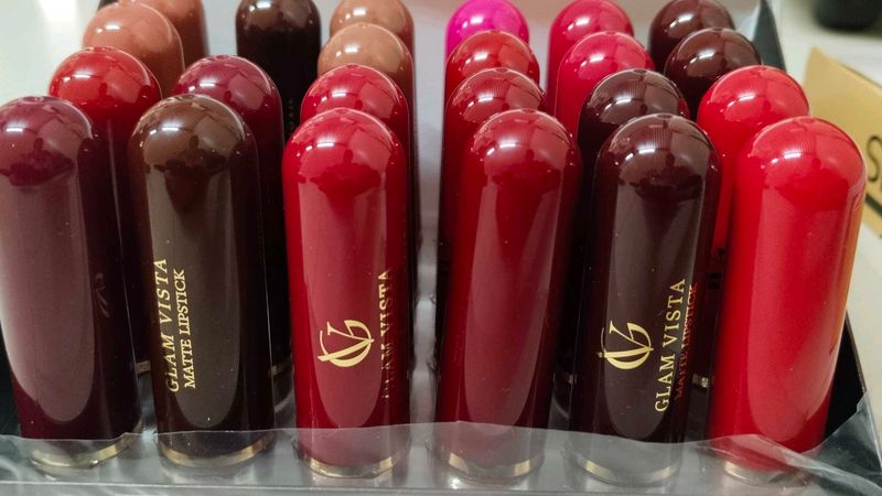 Glam Vista Matte Lipstick