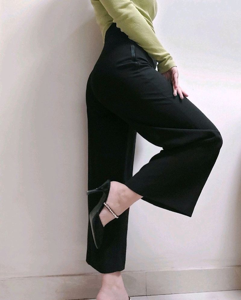 Black Colour Its Fit 28 ,30 And Side Zip