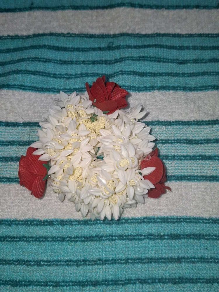 Floral Hair Accessory