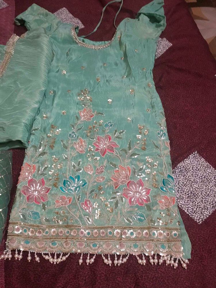 Sea Green Floral Embroidered suit