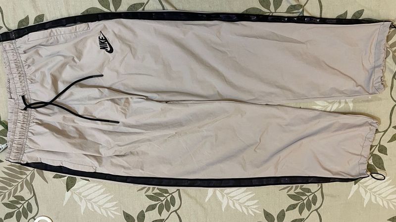 Grey Nike Baggy pants