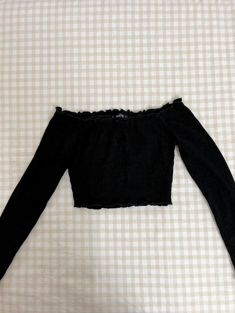 Shein Black Off-shoulder Full Sleeve Cropped Top