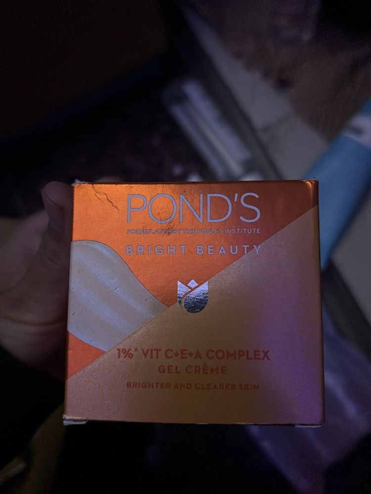 Pond&#39;s Bright Beauty Gel Creme