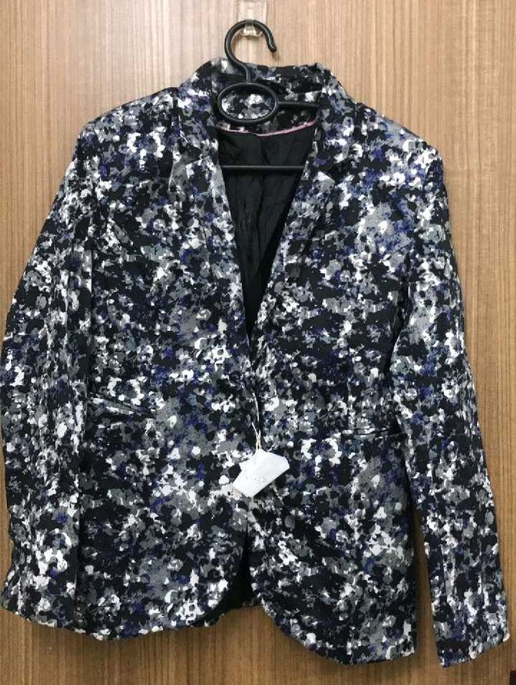 Blue and black hues blazer