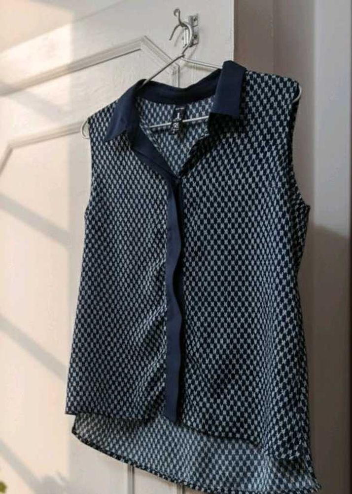 Houndstooth Sleeveless Blouse By Shoppers Stop