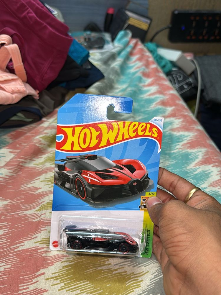 HOT WHEELS BUGATTI BOLIDE RED - EXOTICS RARE